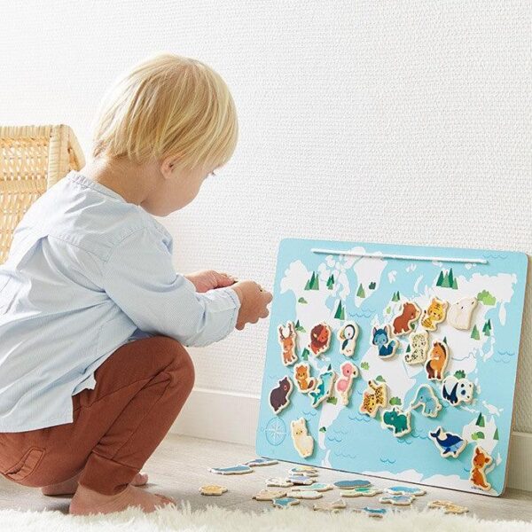 Puzzle magnetic, Janod, harta lumii cu animalute, 40 magneti