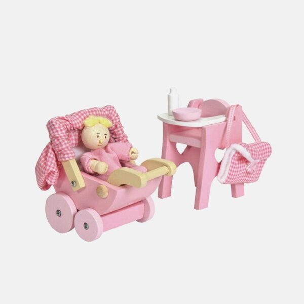 Set bebelus cu accesorii, Le Toy Van, roz, din lemn